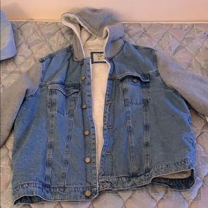 COPY - I’m selling a V.A.L.A  jean jacket